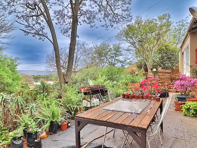 5 Bedroom House For Sale in Pretoria - img