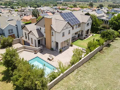 4 Bedroom House For Sale in Pretoria - img