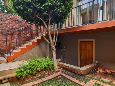 2 Bedroom Apartment For Sale in Pretoria - img