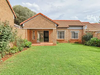 2 Bedroom Townhouse To Rent in Pretoria - img