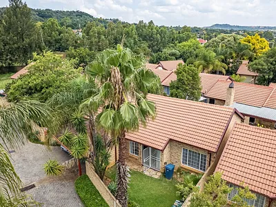 2 Bedroom Townhouse For Sale in Pretoria - img