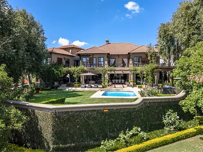 5 Bedroom House For Sale in Pretoria - e7LA.webp