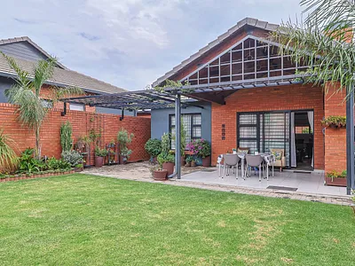 3 Bedroom Townhouse For Sale in Pretoria - ZNYO.webp