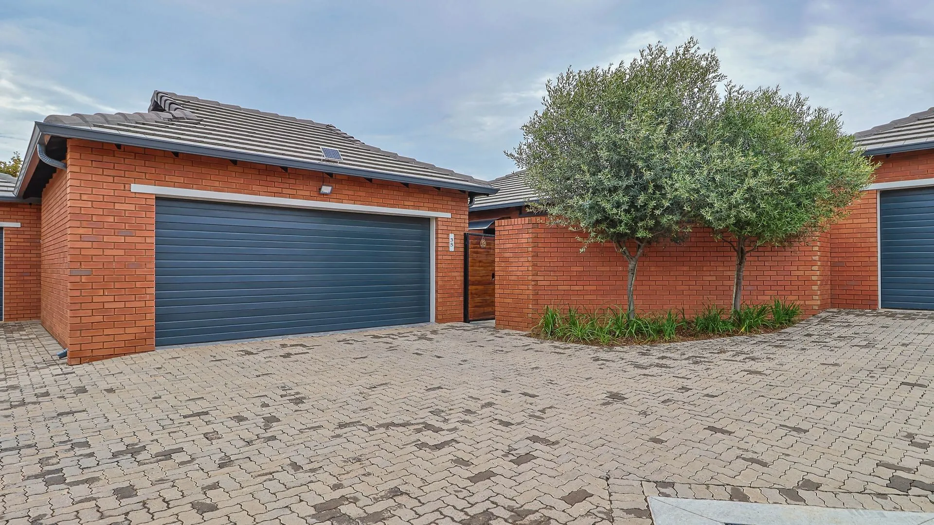 Carousel Indicator - H8po.webp