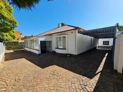 5 Bedroom House For Sale in Johannesburg - img