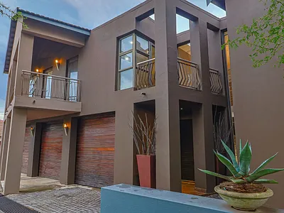 4 Bedroom House For Sale in Centurion - img