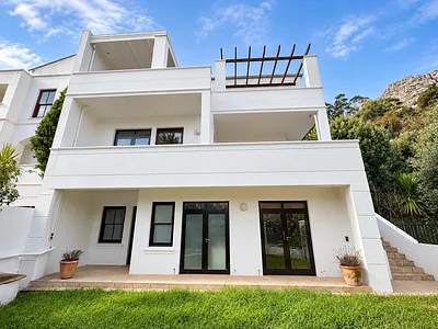 5 Bedroom House For Sale in Hout Bay - 3pQk.webp