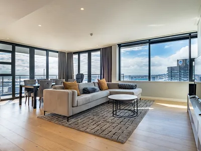 2 Bedroom Apartment For Sale in Cape Town - O5Az.webp