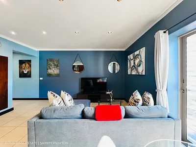 1 Bedroom Apartment To Rent in Cape Town - hckS.webp