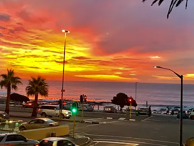 2 Bedroom Apartment To Rent in Cape Town - bNOn.webp