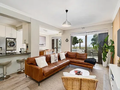 2 Bedroom Apartment For Sale in Cape Town - FHCE.webp