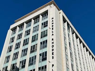 2 Bedroom Apartment For Sale in Cape Town - FfWe.webp