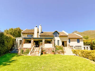 4.5 Bedroom House To Rent in Hout Bay - MXPY.webp