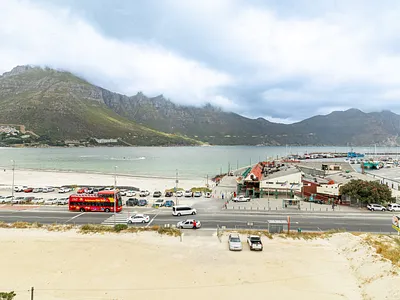 4 Bedroom House For Sale in Hout Bay - 6Q8b.webp