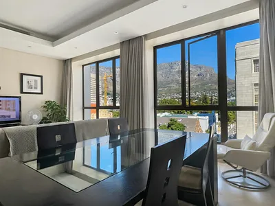 1 Bedroom Apartment To Rent in Cape Town - yx73.webp