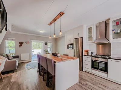 2 Bedroom Apartment For Sale in Stellenbosch - paGq.webp