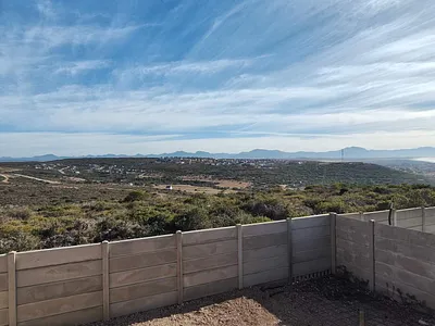 3 Bedroom Townhouse For Sale in Mossel Bay - rDXI.webp