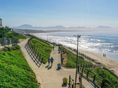 2 Bedroom Townhouse For Sale in Hartenbos - img