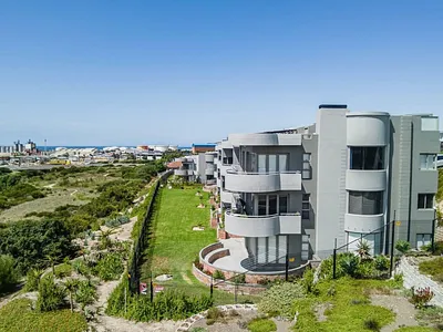 2 Bedroom Apartment For Sale in Mossel Bay - iedt.webp
