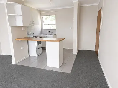 2 Bedroom Apartment For Sale in Johannesburg - bUhz.webp