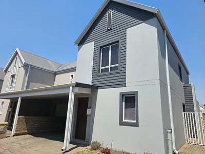 3 Bedroom House For Sale in Vereeniging - sYW6.webp