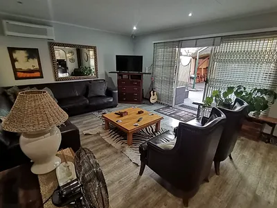 3 Bedroom House For Sale in Vanderbijlpark - egZ4.webp