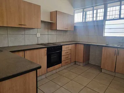 2 Bedroom Apartment To Rent in Alberton - 4vaC.webp