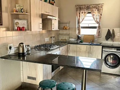 2 Bedroom Apartment To Rent in Germiston - cjhq.webp