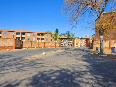 3 Bedroom Apartment For Sale in Boksburg - Yotb.webp