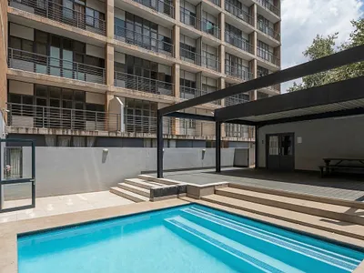 1 Bedroom Apartment For Sale in Johannesburg - HH71.webp