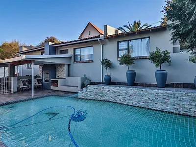 3 Bedroom House To Rent in Johannesburg - Dhv0.webp