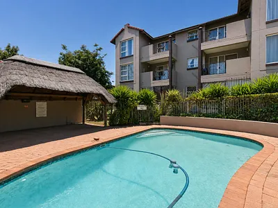 2 Bedroom Apartment For Sale in Johannesburg - img