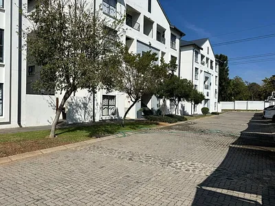 3 Bedroom Apartment To Rent in Sandton - img