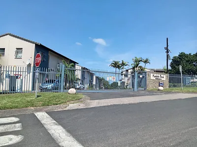 3 Bedroom Apartment To Rent in Richards Bay - UkYz.webp