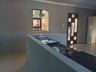 2 Bedroom Apartment To Rent in Empangeni - 29Hv.webp