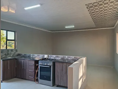 2 Bedroom Apartment To Rent in Empangeni - img