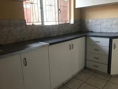2 Bedroom Apartment To Rent in Empangeni - img