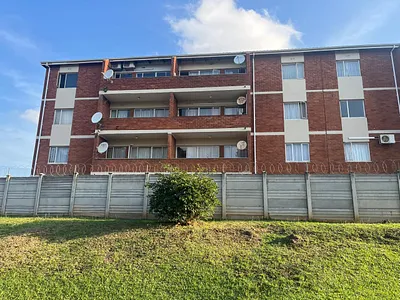 2 Bedroom Apartment To Rent in Empangeni - rUmI.webp