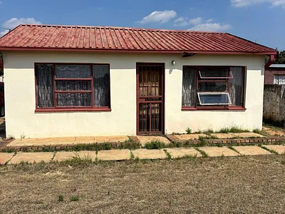 2 Bedroom House For Sale in Ga-rankuwa Unit 5, Ga-rankuwa - img