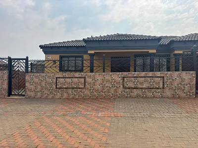 3 Bedroom House For Sale in Pretoria - img
