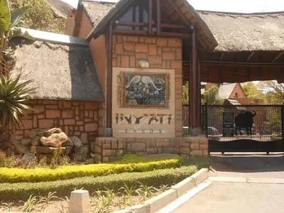 2 Bedroom Apartment To Rent in Sandton - TbRg.webp