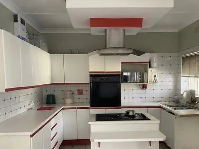 4 Bedroom House To Rent in Kempton Park - K6dO.webp