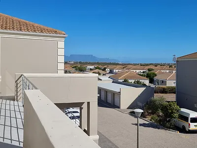 2 Bedroom Apartment For Sale in Melkbosstrand - img