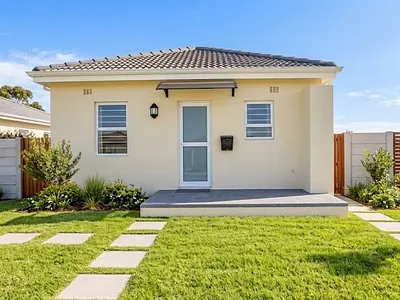 3 Bedroom House For Sale in Kuils River - 9jCw.webp
