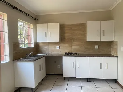 1 Bedroom Apartment To Rent in Midrand - img