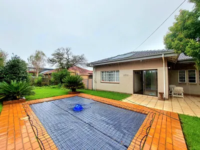 3 Bedroom House To Rent in Roodepoort - iMox.webp