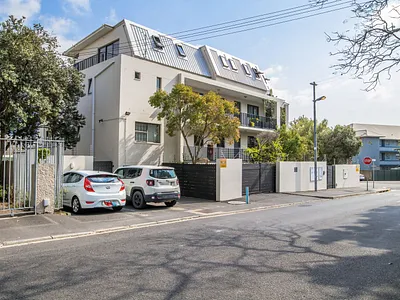 2 Bedroom Apartment To Rent in Cape Town - img