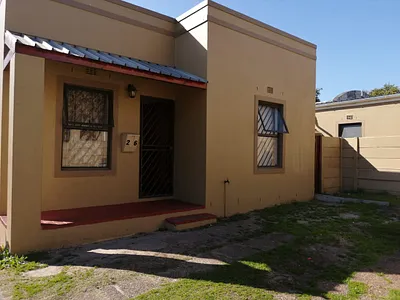 2 Bedroom House For Sale in Blue Downs - UfO8.webp