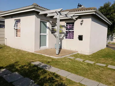 2 Bedroom House For Sale in Blue Downs - Ixgm.webp