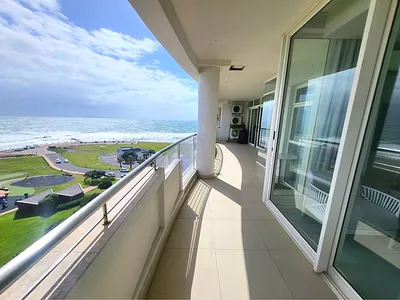 2 Bedroom Apartment To Rent in Cape Town - Rkah.webp